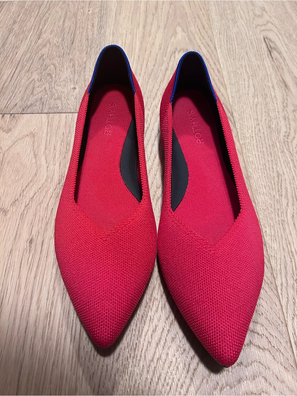 Rothy's Red Pointed Knit Flats with Blue Trim